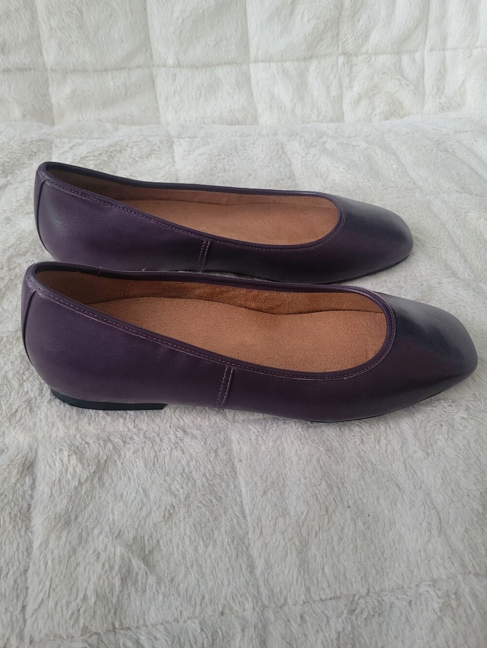 Vionic Women's Square-Toe Ballet Flats in Purple - Picture 2 of 9